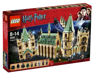 LEGO Harry Potter - 4842 - Hogwarts Castle (4th edition) - BOITE ENDOMMAGÉE