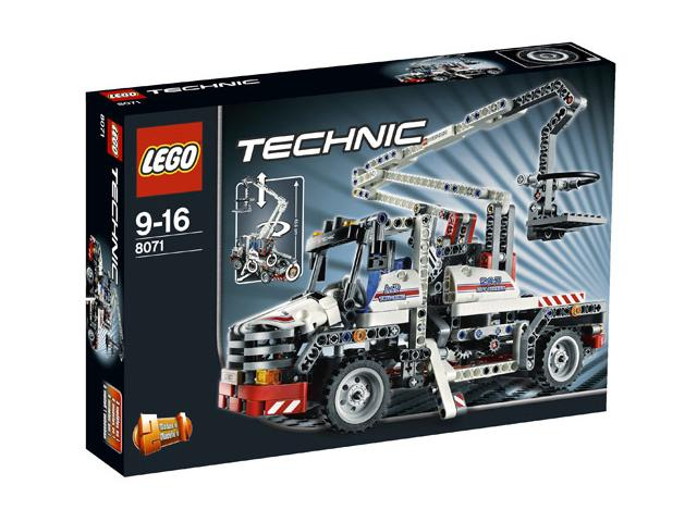 Lego Technic 8071 - Bucket Truck