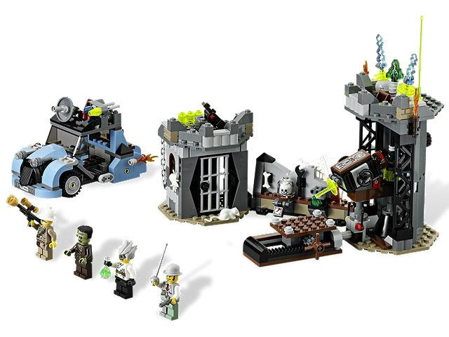 LEGO - Monster Fighters - 9466 - The Crazy Scientist and His Monster